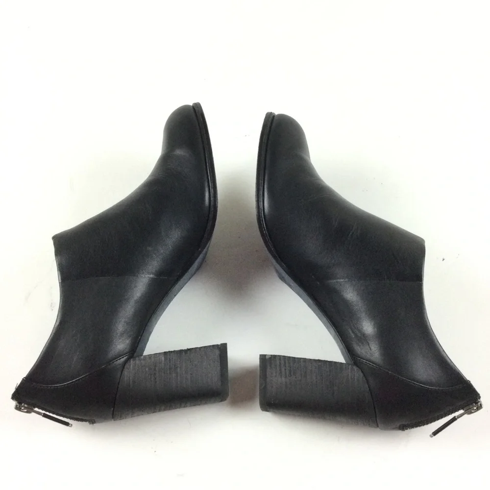 EILEEN FISHER Black Leather Zipper Bootie Sz 8
